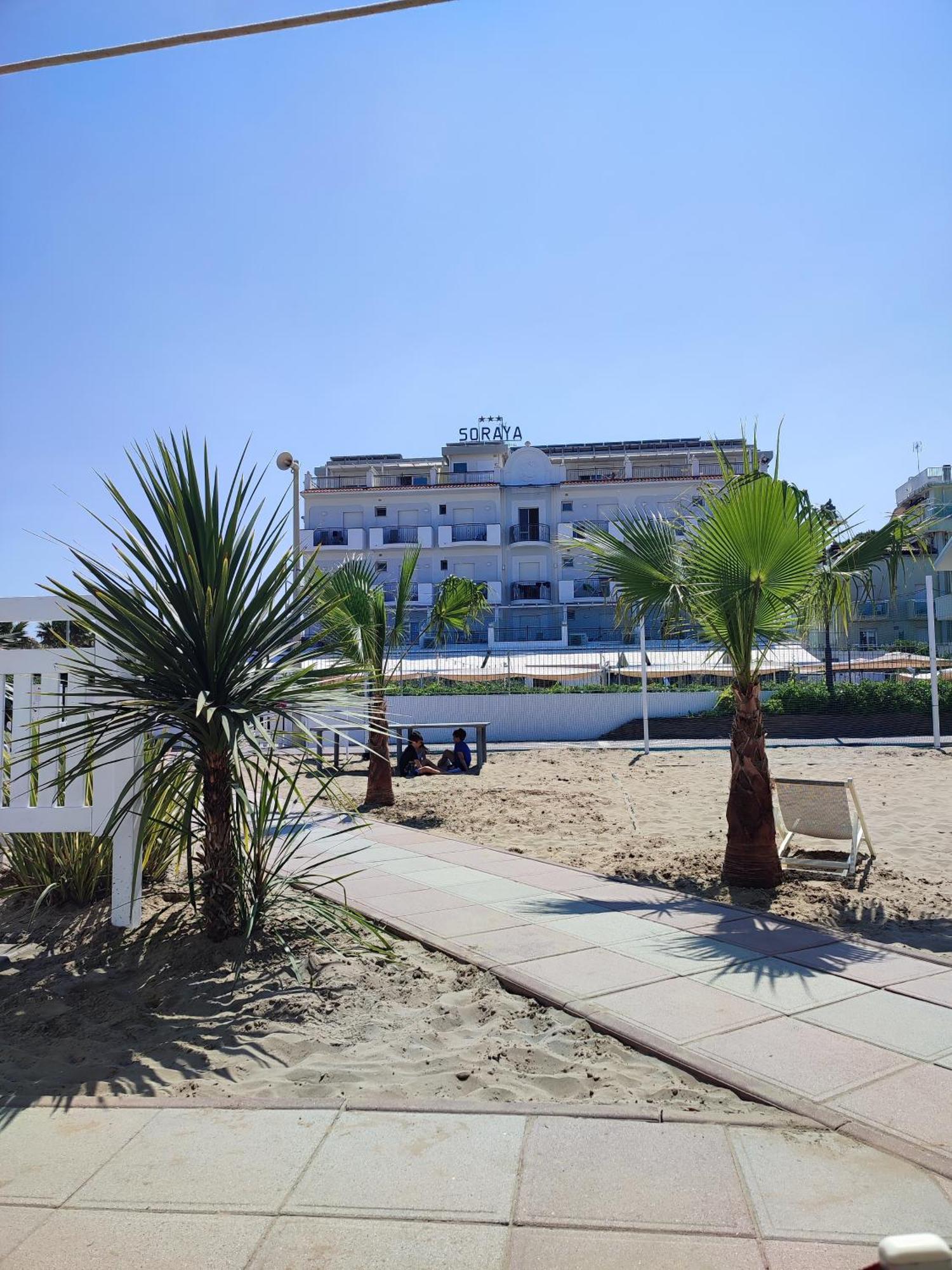 Hotel Soraya - Spiaggia Sawasdee Riccione Exterior photo